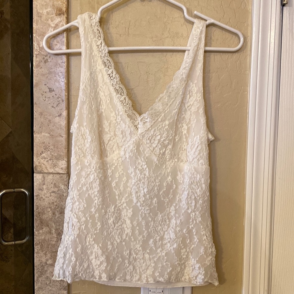 Beautiful cream colored lace tank top blouse.